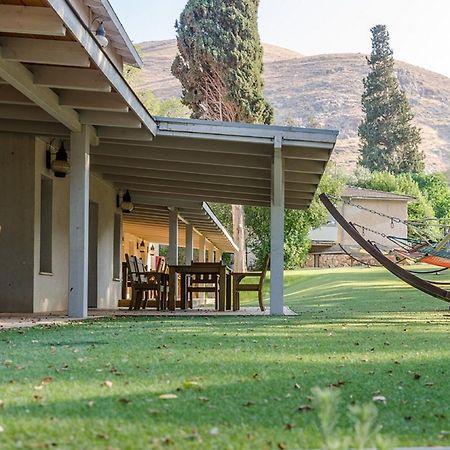 Bait Alfa Kibbutz Country Lodging Bet Alfa Buitenkant foto
