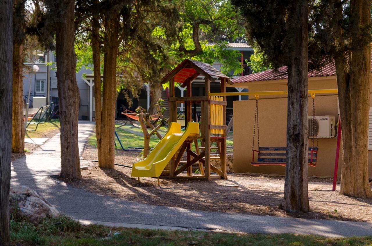 Bait Alfa Kibbutz Country Lodging Bet Alfa Buitenkant foto
